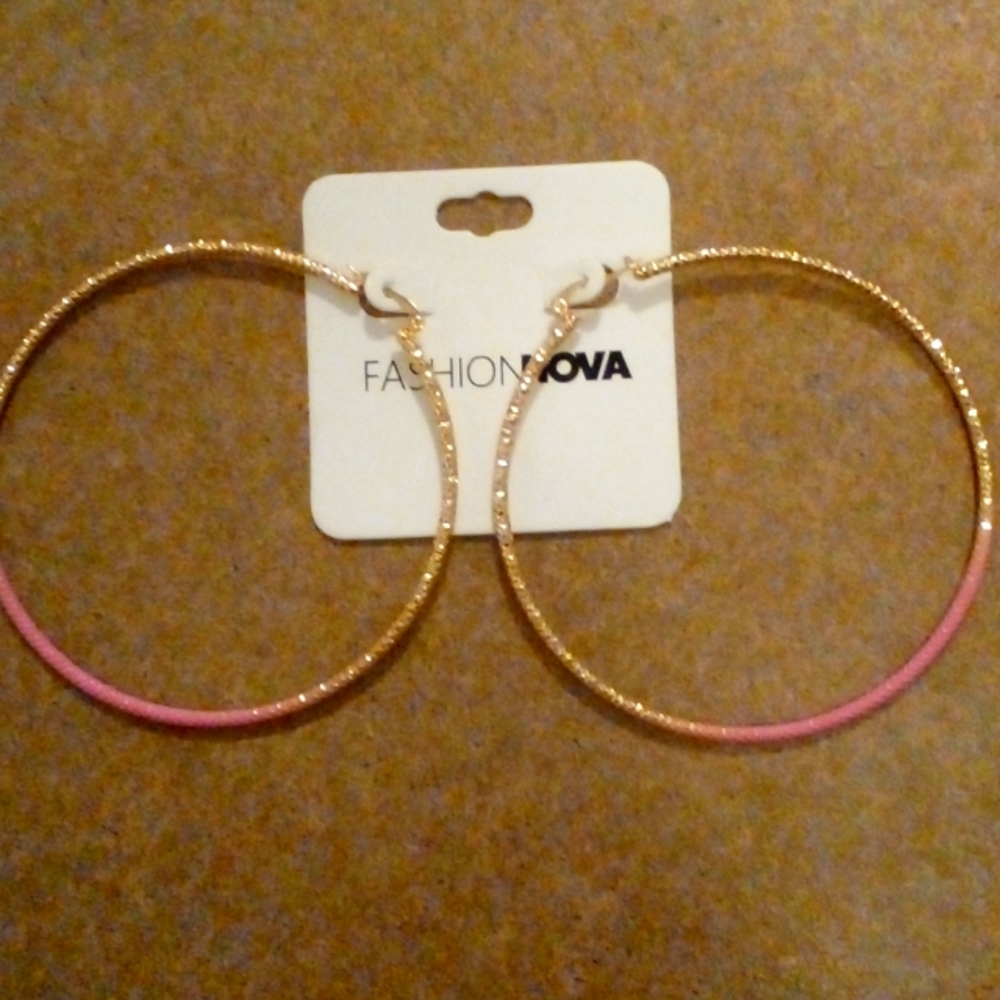 Absolutely stunning ombre gold pink big hoop earrings